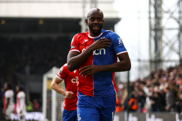 他不仅在国 他不仅在国