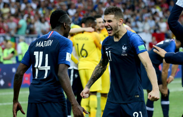 之间的竞争 之间的竞争