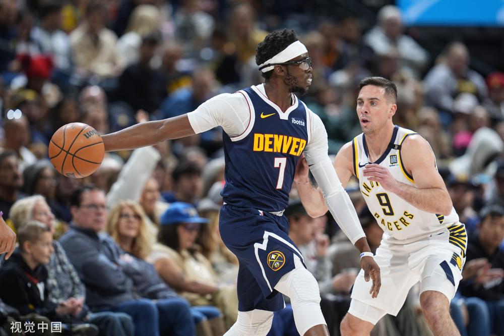 不乏球员在 不乏球员在